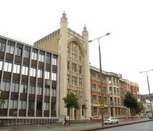卡迪夫大学