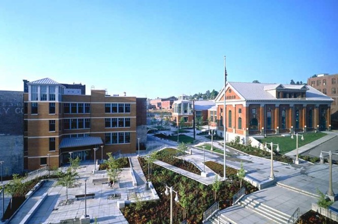 华盛顿大学